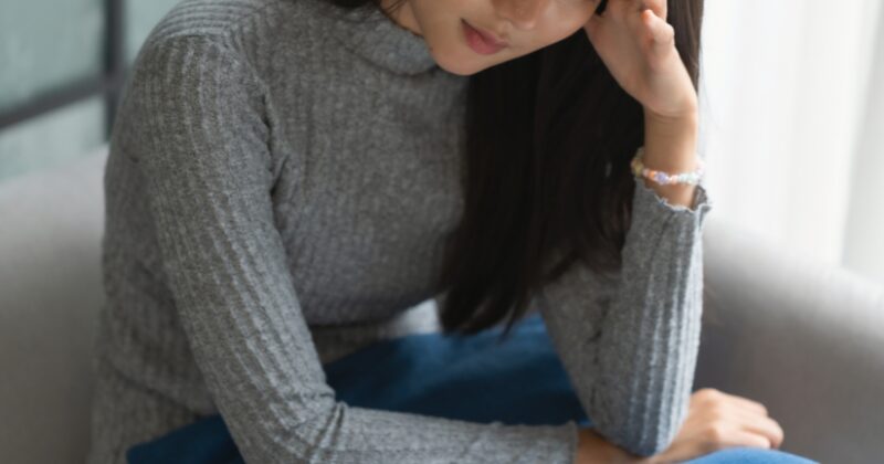 疲れている女性の姿